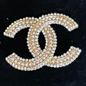 Classic Chanel CC Logo Pearls, Crystals Large Brooch